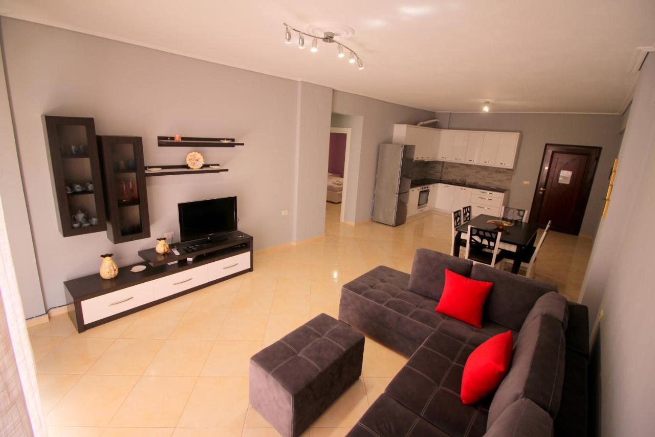 Mece Apt. Sarandë Exterior foto