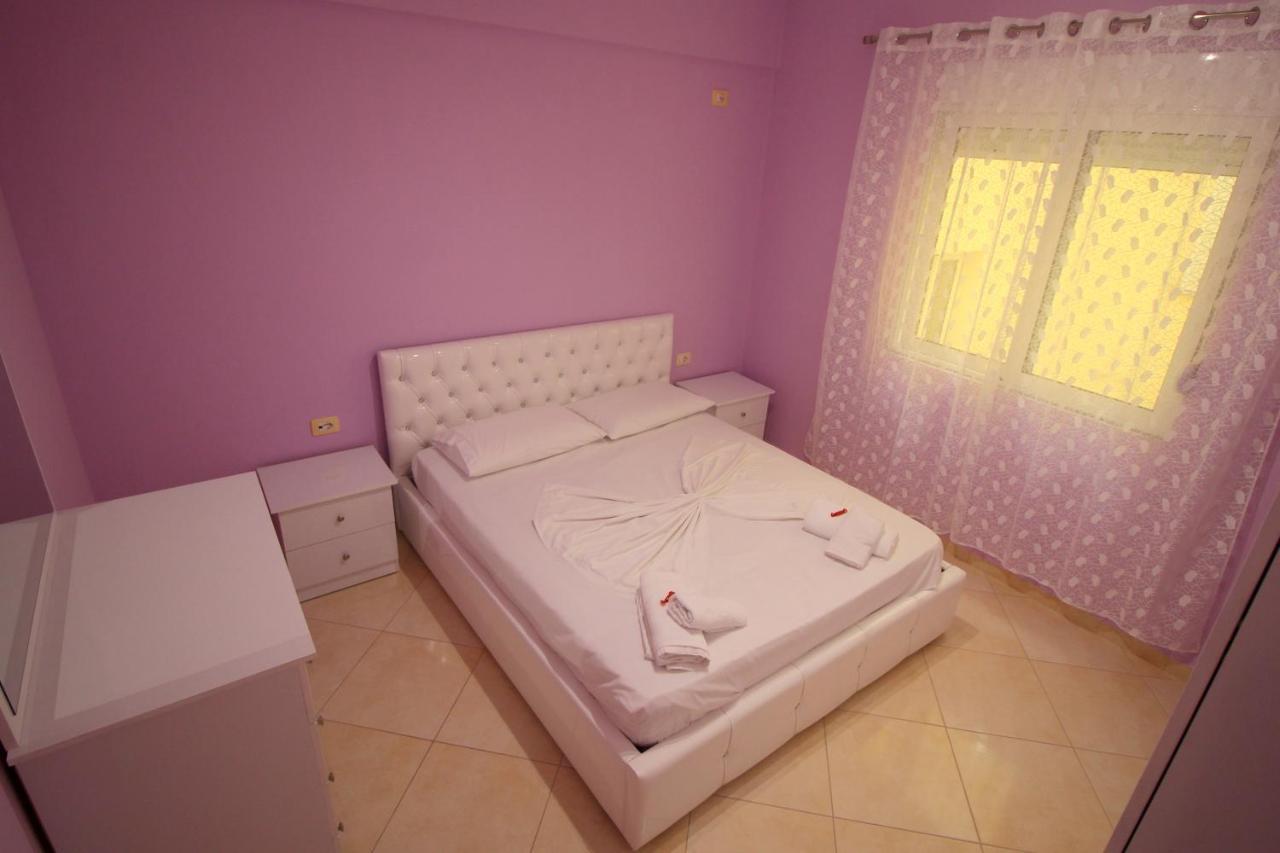 Mece Apt. Sarandë Exterior foto
